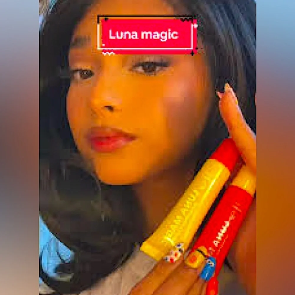 NIB: 2 in 1- Luna Magic Hydrating Lip Balm Duo- Mango 🥭 & Cherry 🍒!